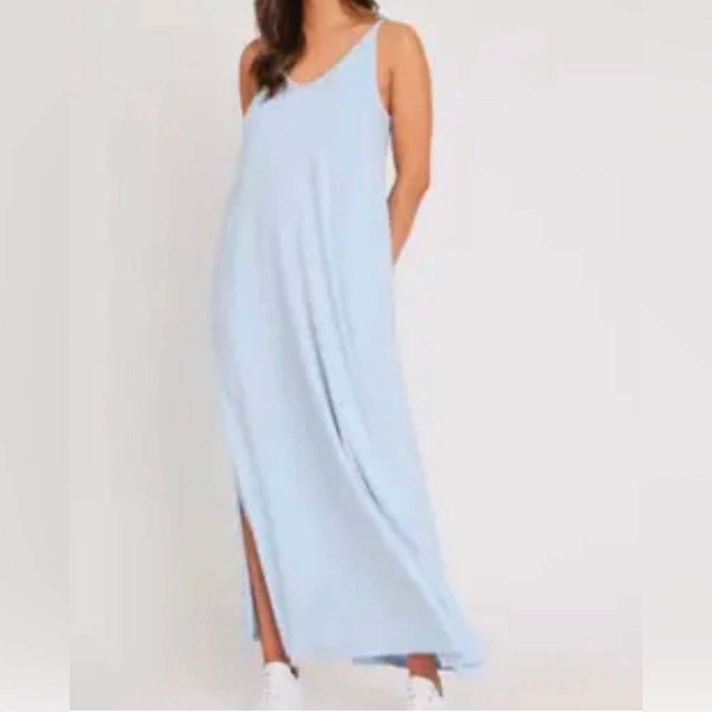 Kit + Ace NWT Medium Light Blue Freesia Maxi Dress